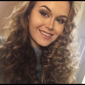 Meet your Posher, Regina